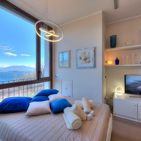Suite On The Lake - Happy Rentals メイナ エクステリア 写真